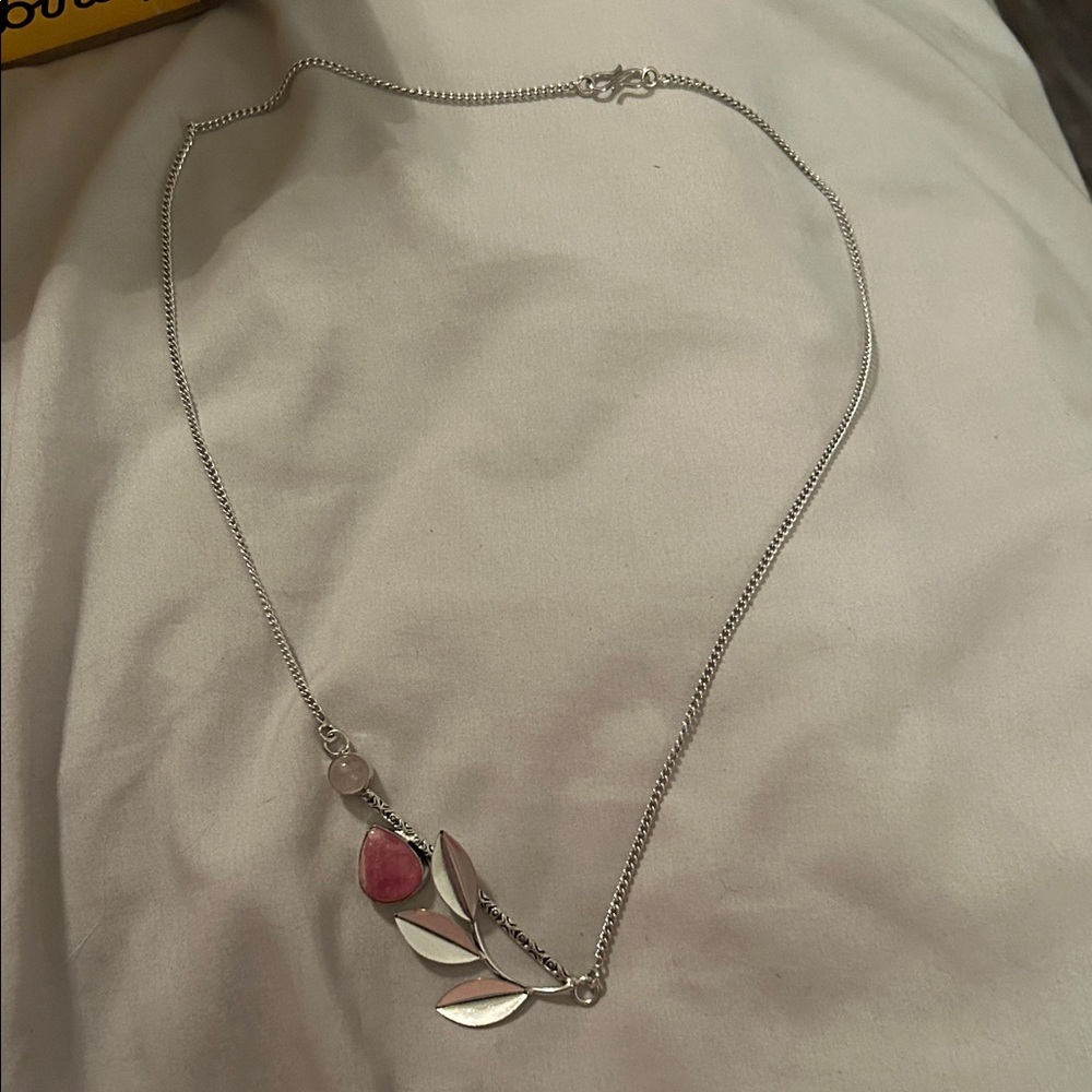 Elegant Silver‎ and Pink Leaf Necklace